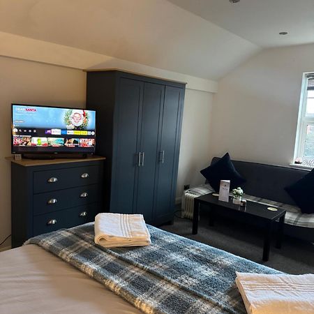 Cosy Countryside Stay- Waters Upton, Telford Bagian luar foto
